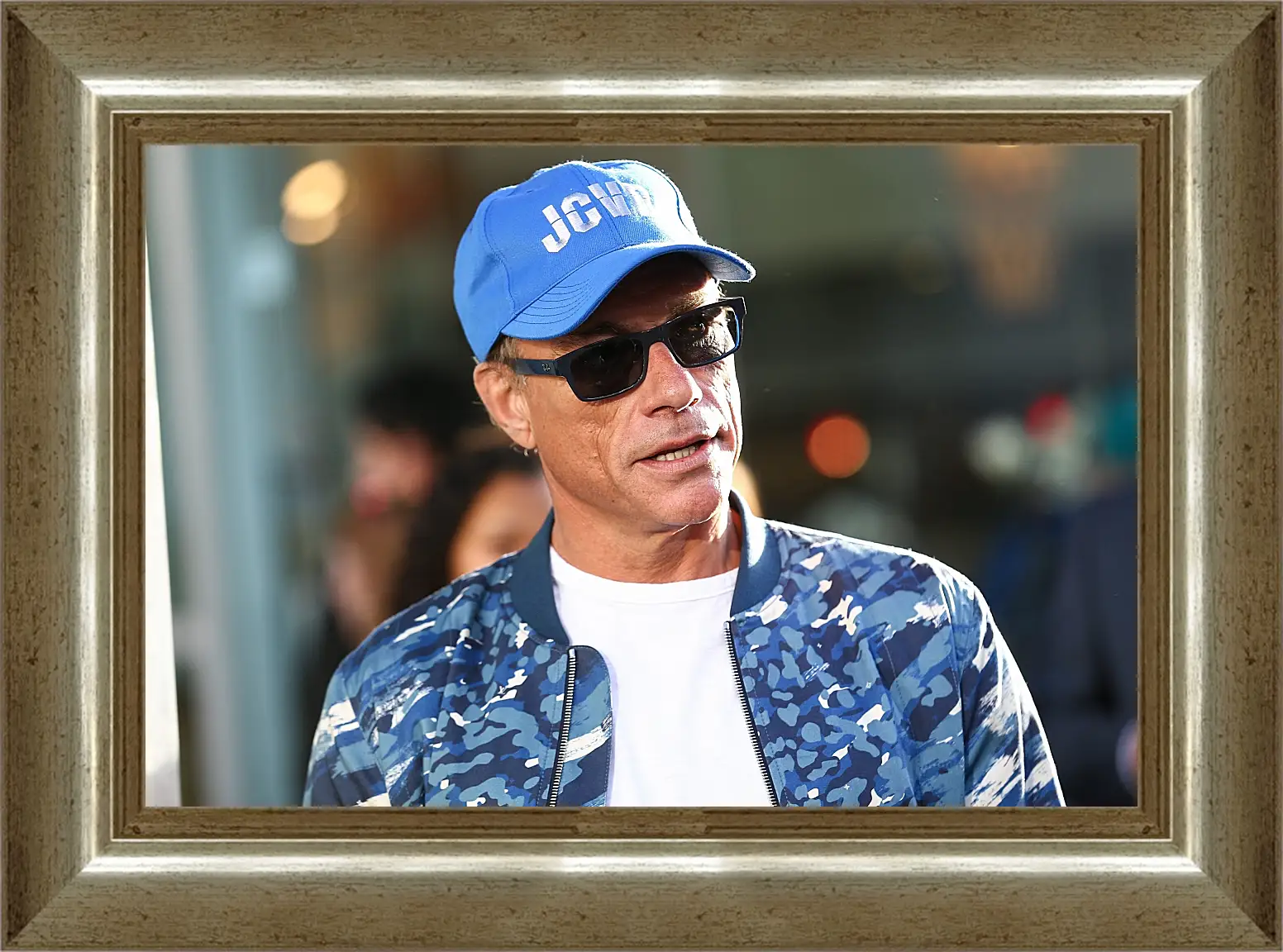 Картина в раме - Жан-Клод Ван Дамм. Jean-Claude Van Damme