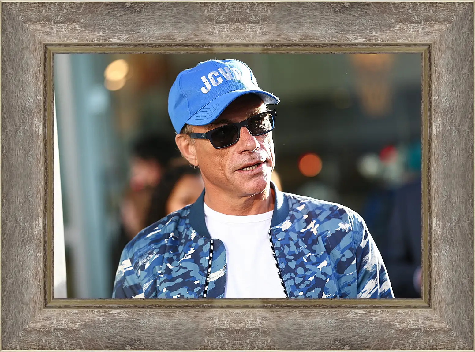 Картина в раме - Жан-Клод Ван Дамм. Jean-Claude Van Damme