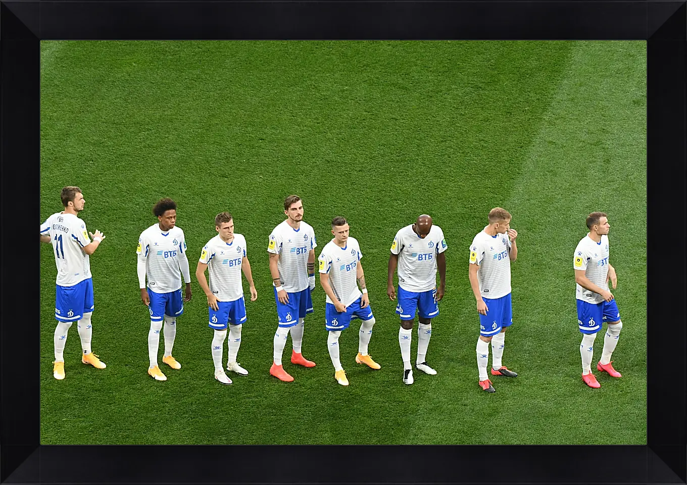 Картина в раме - Перед матчем. ФК Динамо Москва. FC Dynamo Moscow