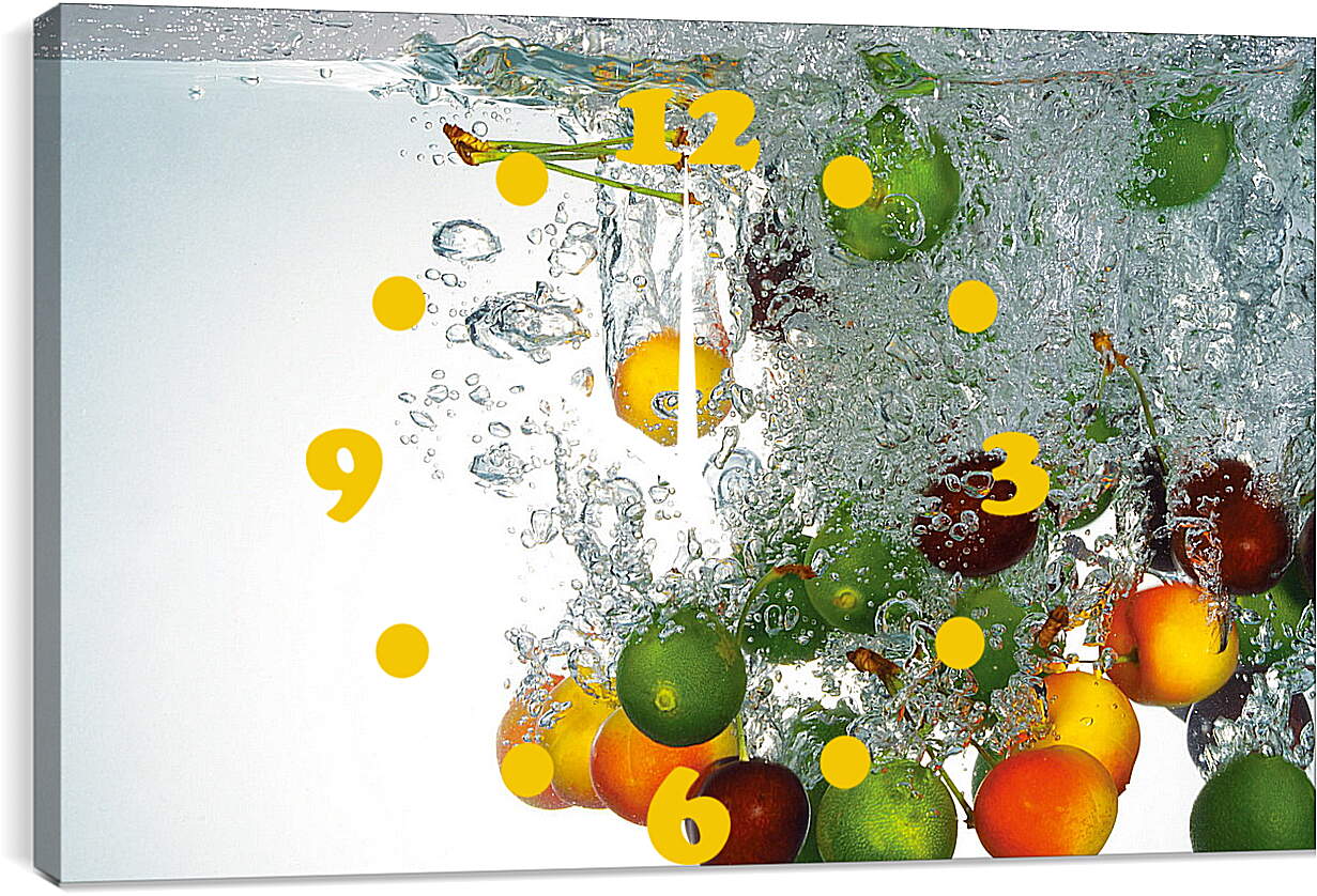Часы картина - Разнообразие фруктов в воде