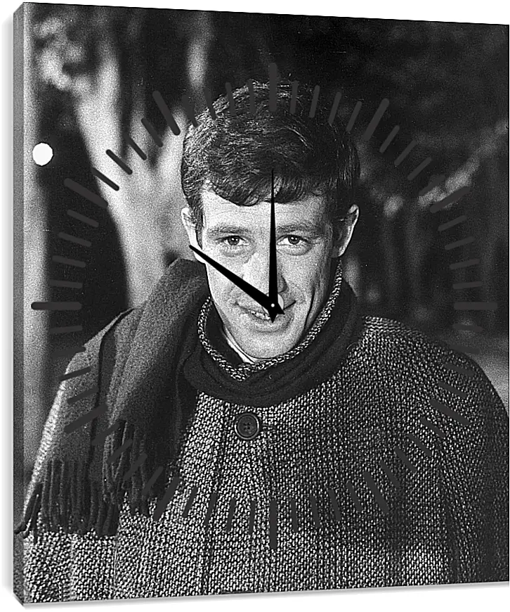 Часы картина - Жан-Поль Бельмондо. Jean-Paul Belmondo