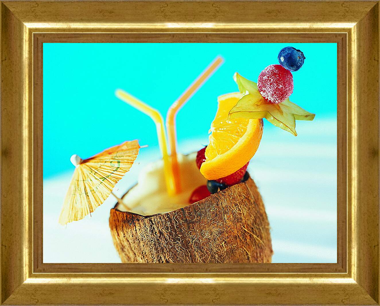 Картина в раме - Коктейль с долькой лимона в кокосе