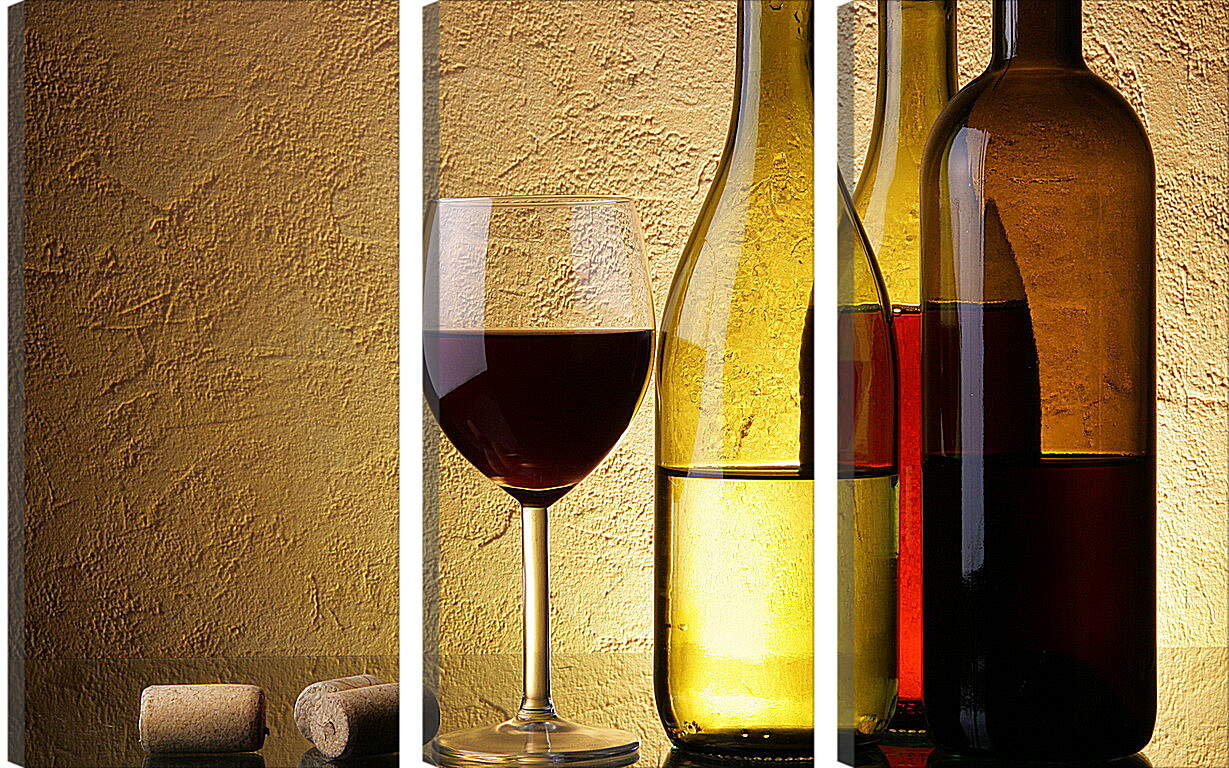 Модульная картина - Две бутылки с вином и бокал
