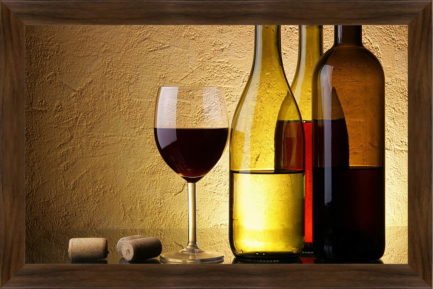 Картина в раме - Две бутылки с вином и бокал