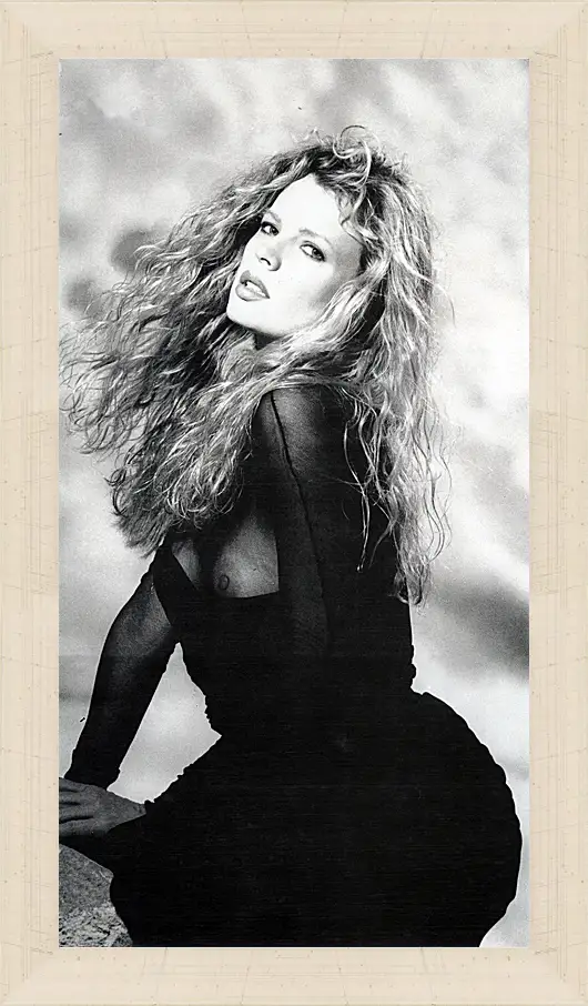 Картина в раме - Ким Бейсингер. Kim Basinger