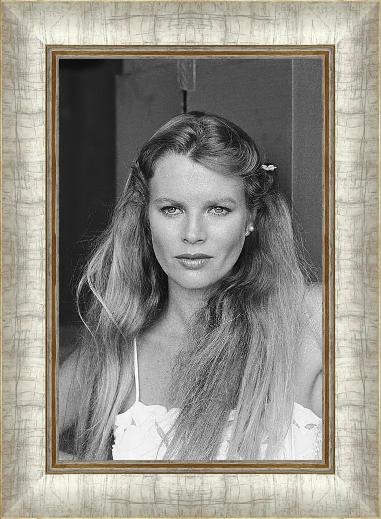 Картина в раме - Ким Бейсингер. Kim Basinger