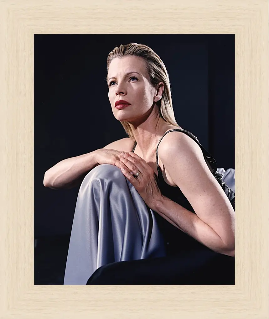 Картина в раме - Ким Бейсингер. Kim Basinger