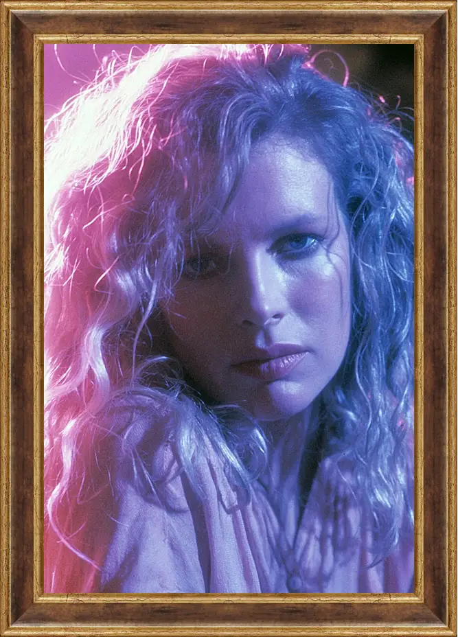 Картина в раме - Ким Бейсингер. Kim Basinger