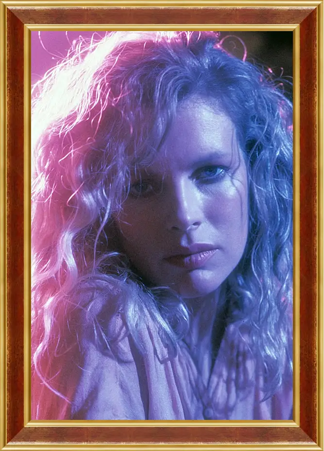 Картина в раме - Ким Бейсингер. Kim Basinger