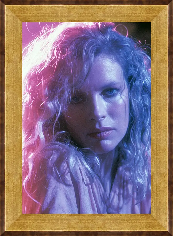 Картина в раме - Ким Бейсингер. Kim Basinger