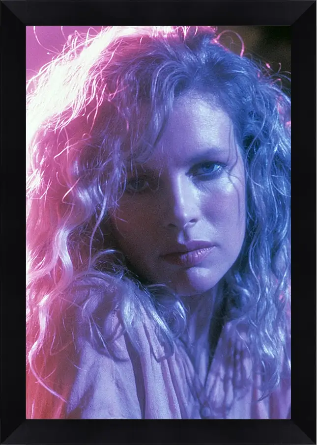 Картина в раме - Ким Бейсингер. Kim Basinger