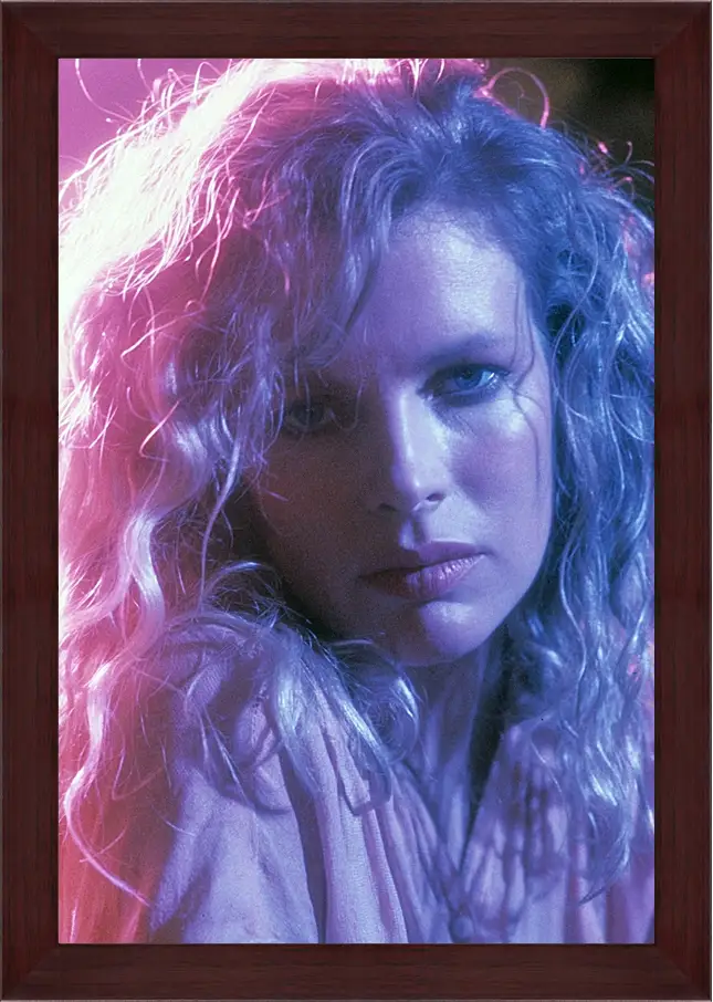 Картина в раме - Ким Бейсингер. Kim Basinger