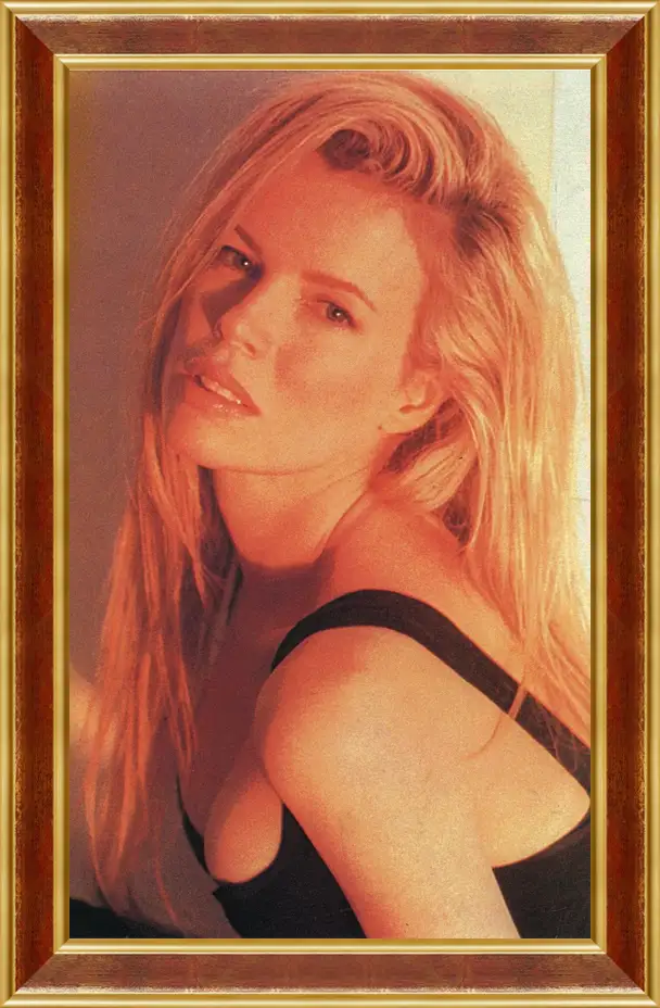 Картина в раме - Ким Бейсингер. Kim Basinger