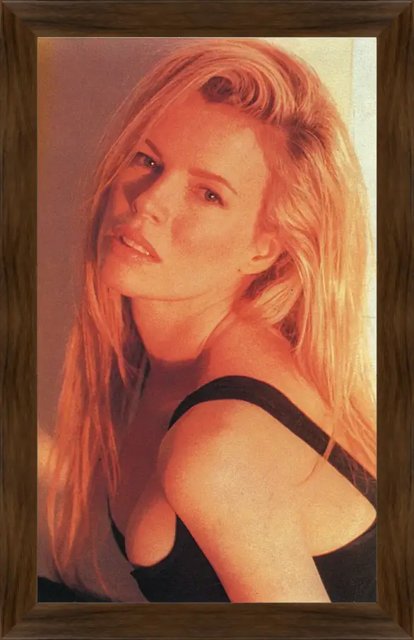 Картина в раме - Ким Бейсингер. Kim Basinger