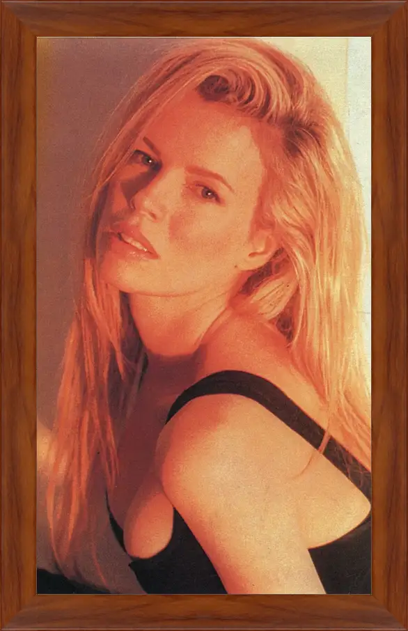 Картина в раме - Ким Бейсингер. Kim Basinger