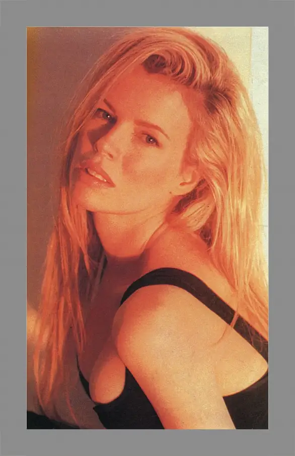 Картина в раме - Ким Бейсингер. Kim Basinger