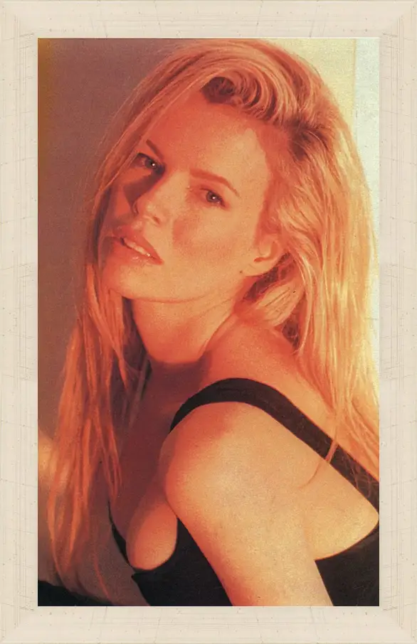 Картина в раме - Ким Бейсингер. Kim Basinger