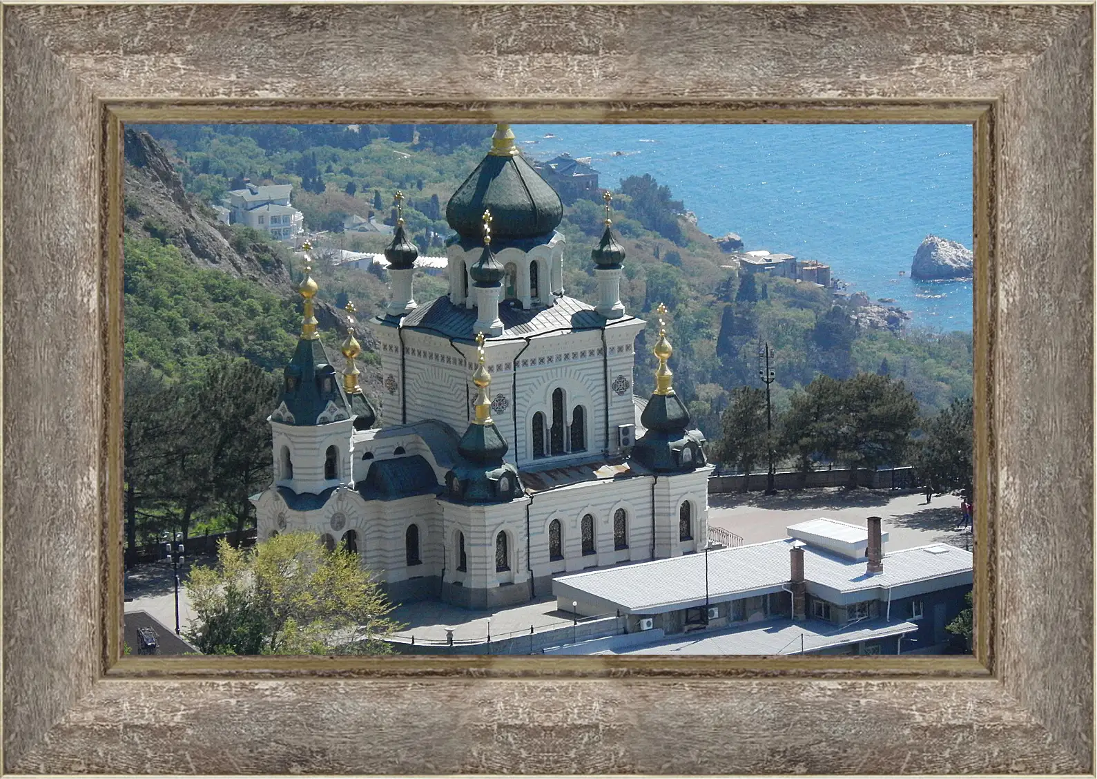Картина в раме - Город