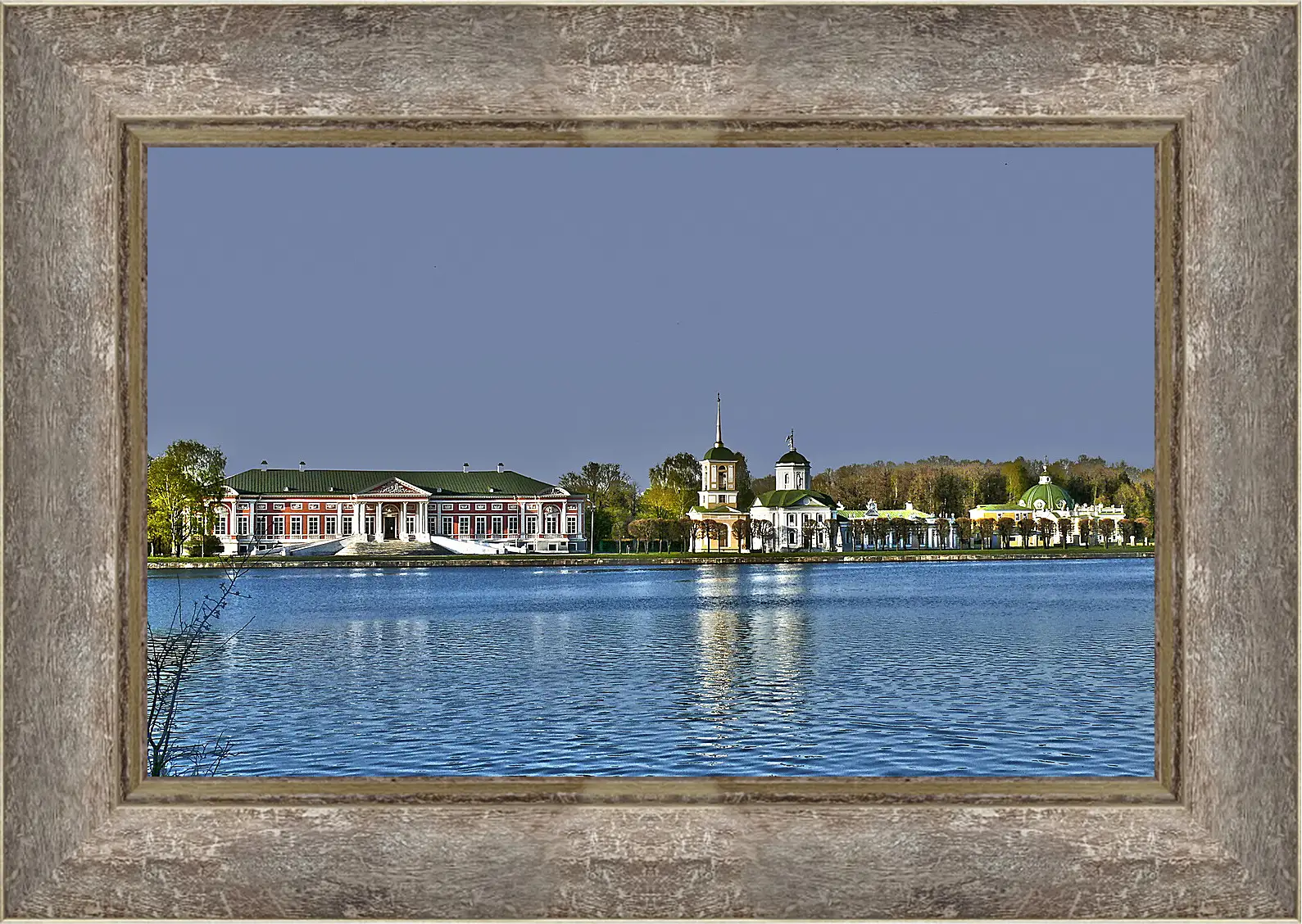 Картина в раме - Город