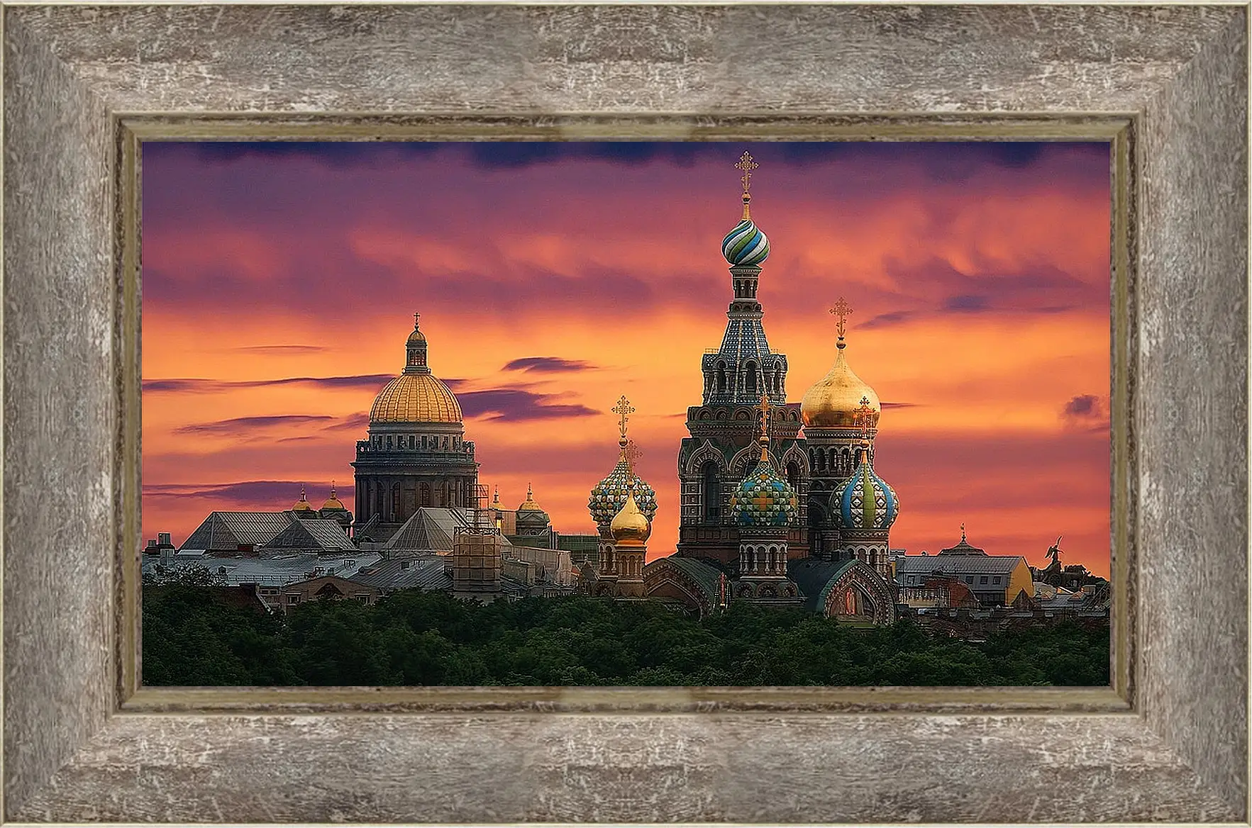 Картина в раме - Город