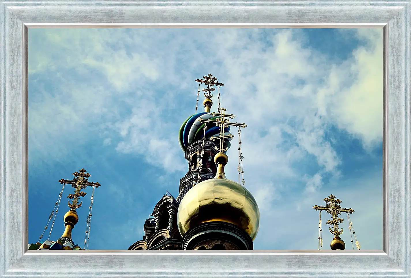 Картина в раме - Город