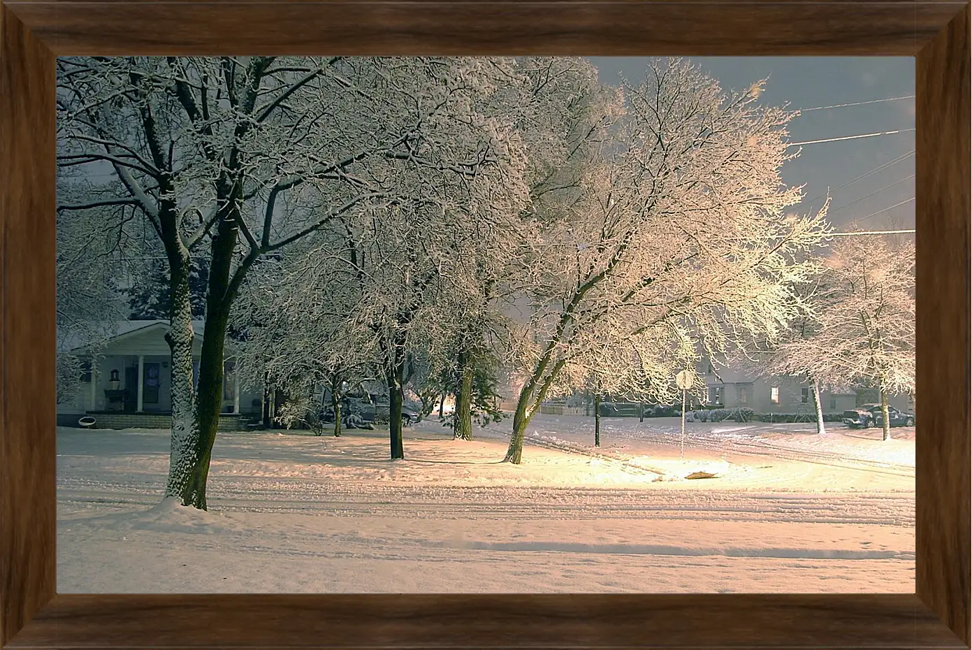 Картина в раме - Город