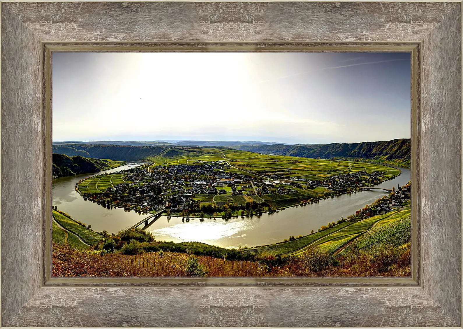 Картина в раме - Город