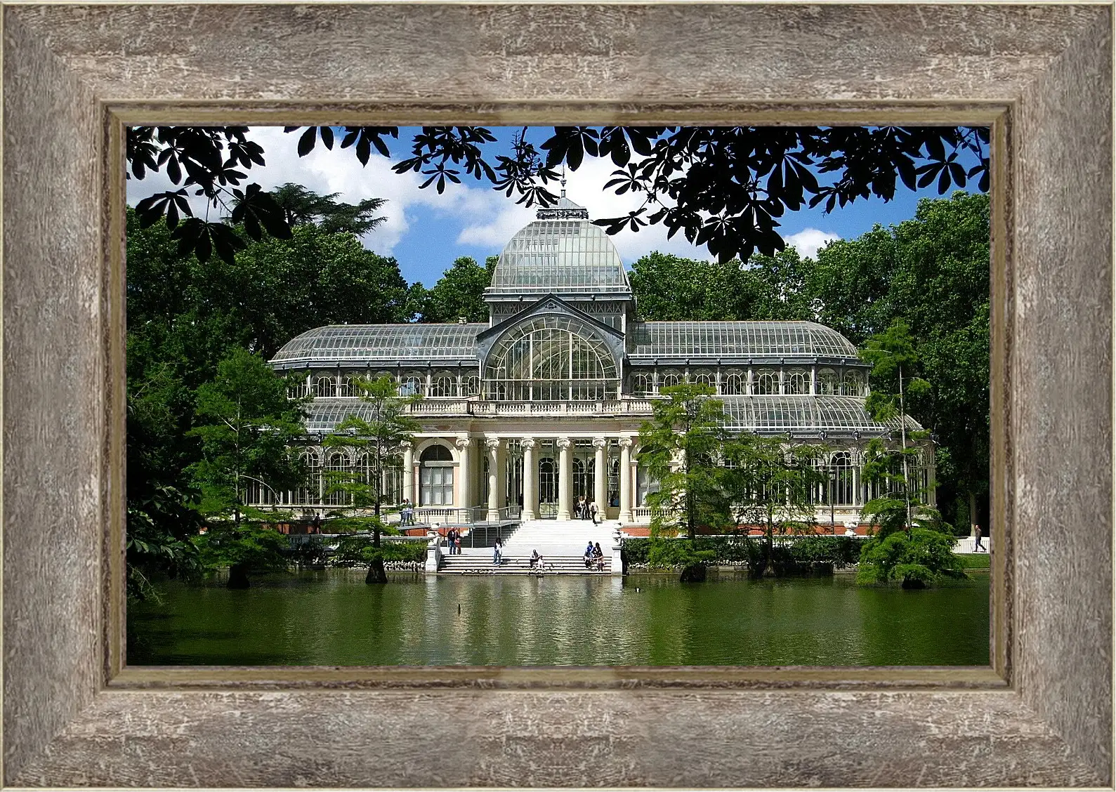 Картина в раме - Город