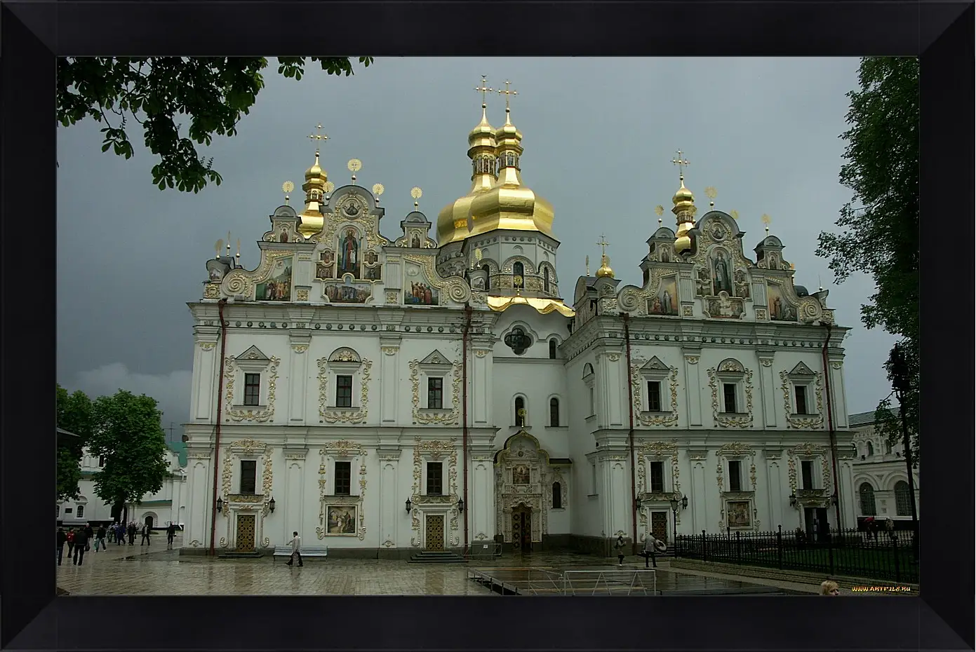 Картина в раме - Город