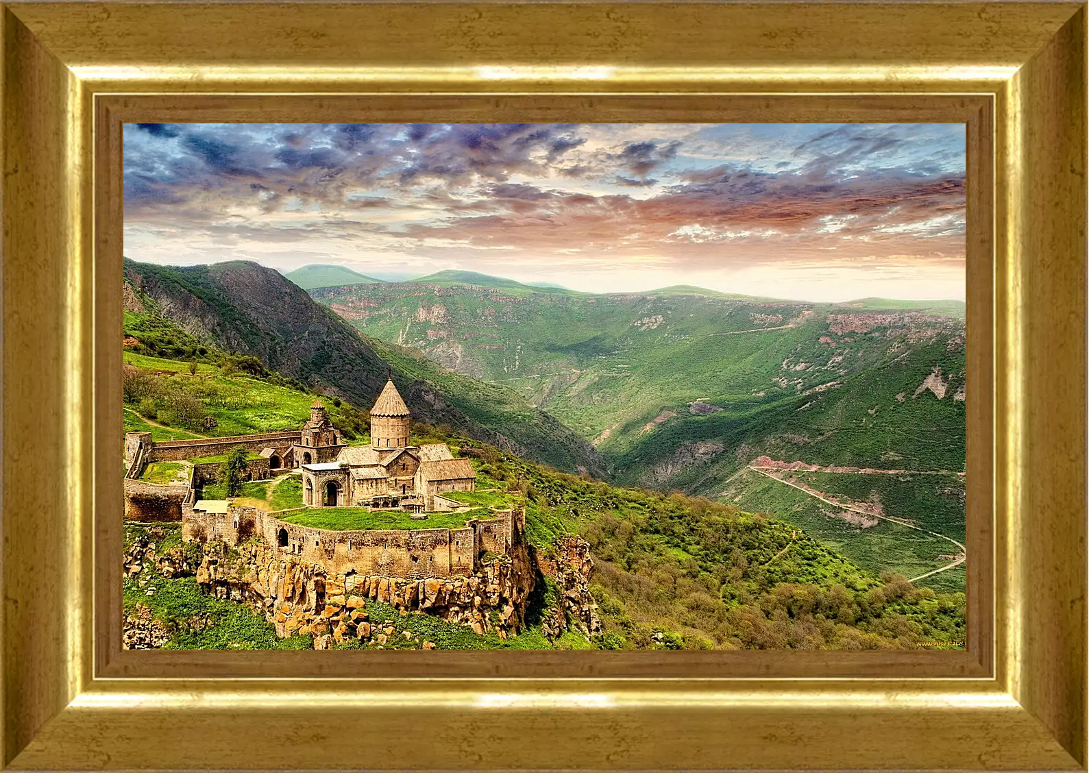 Картина в раме - Город