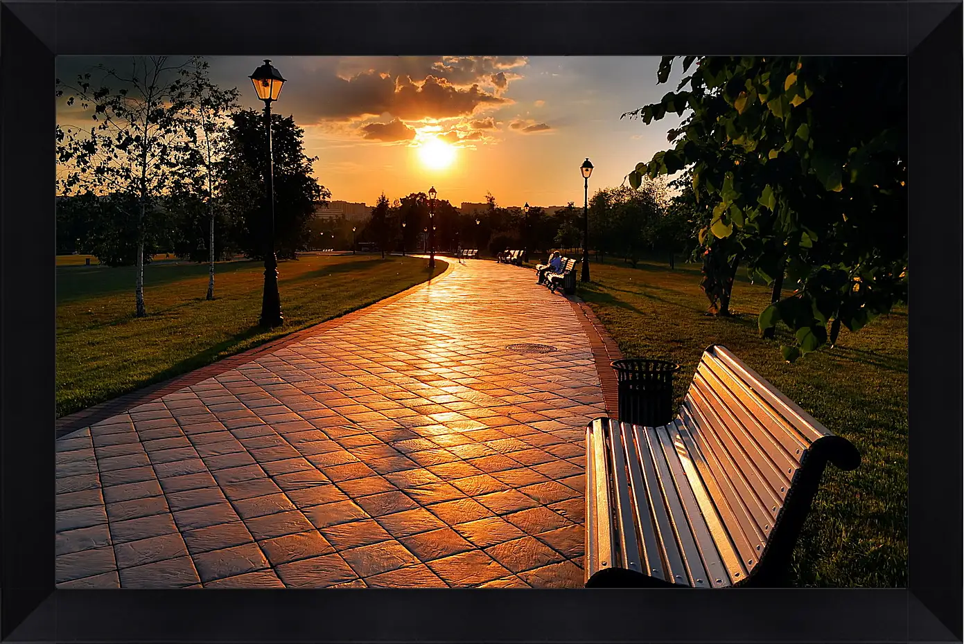 Картина в раме - Город