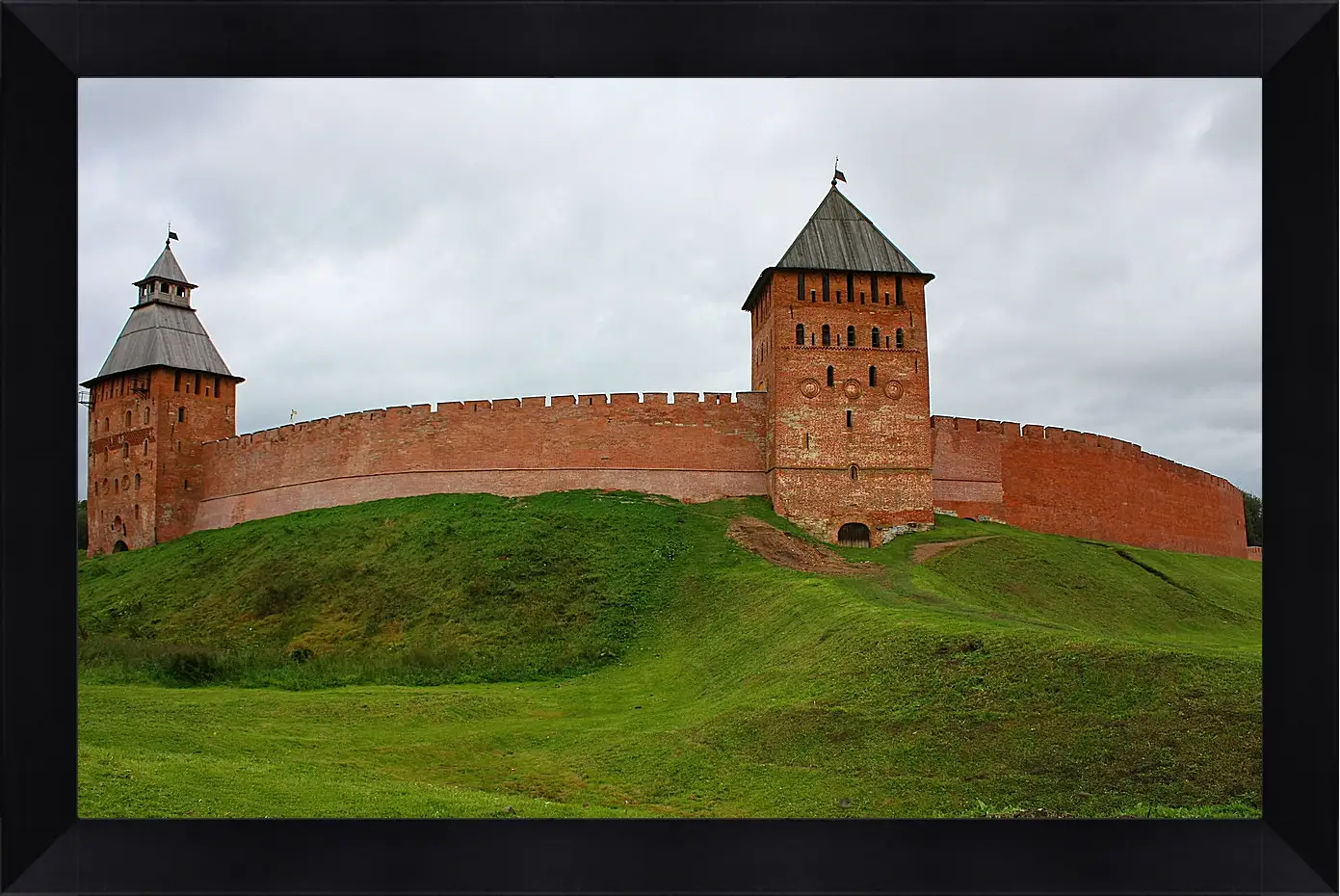 Картина в раме - Город