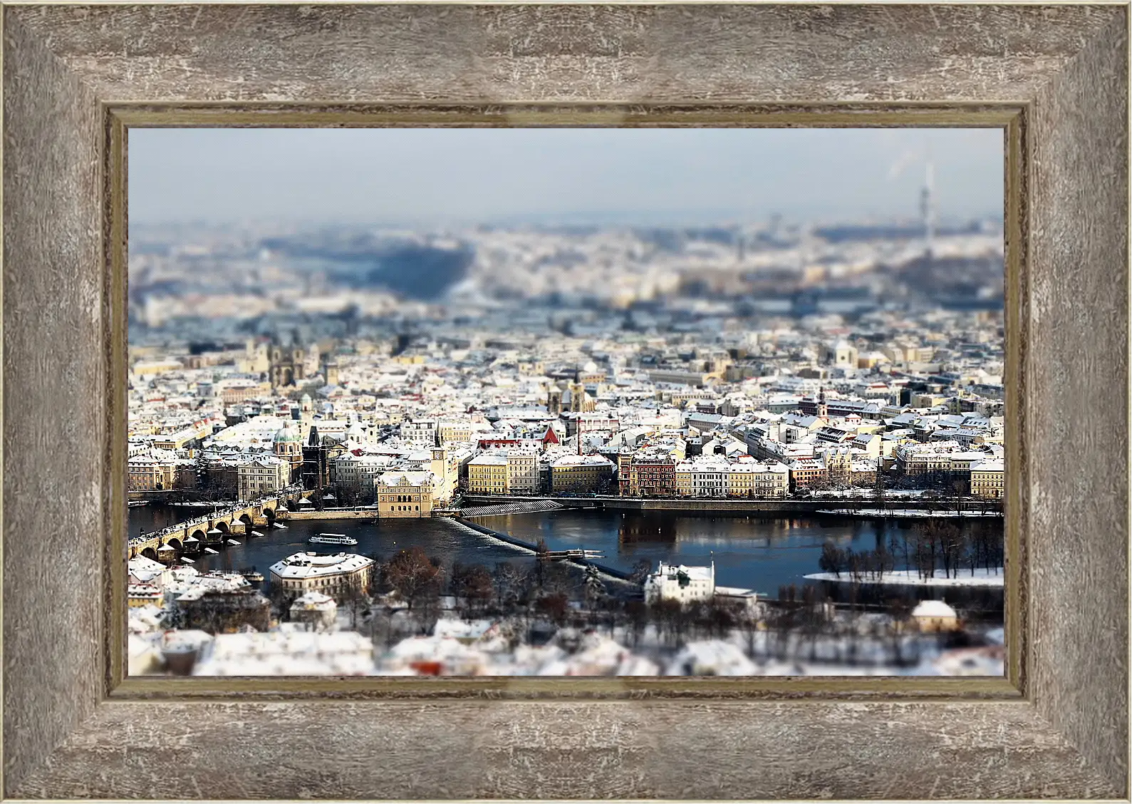 Картина в раме - Город