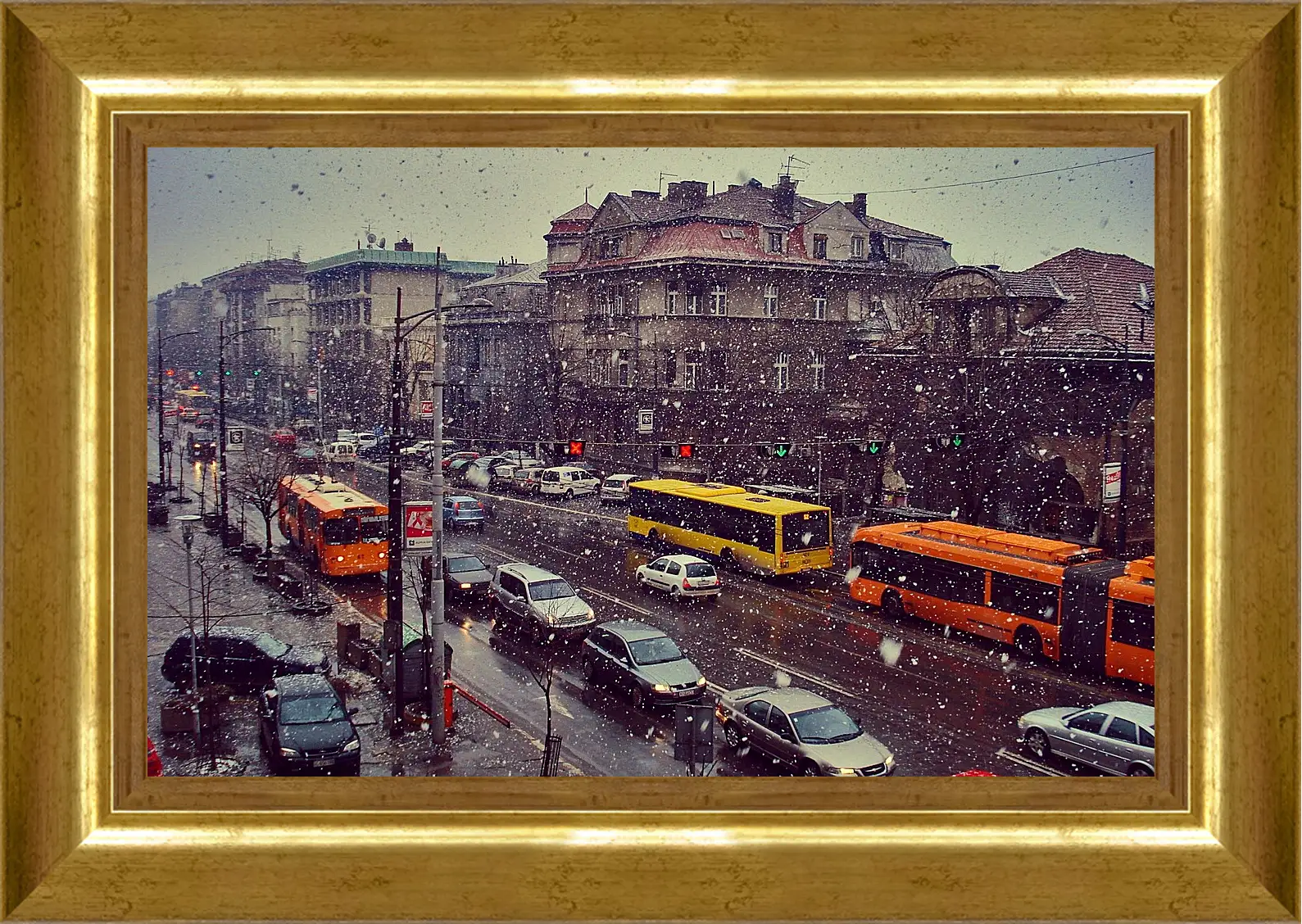 Картина в раме - Город