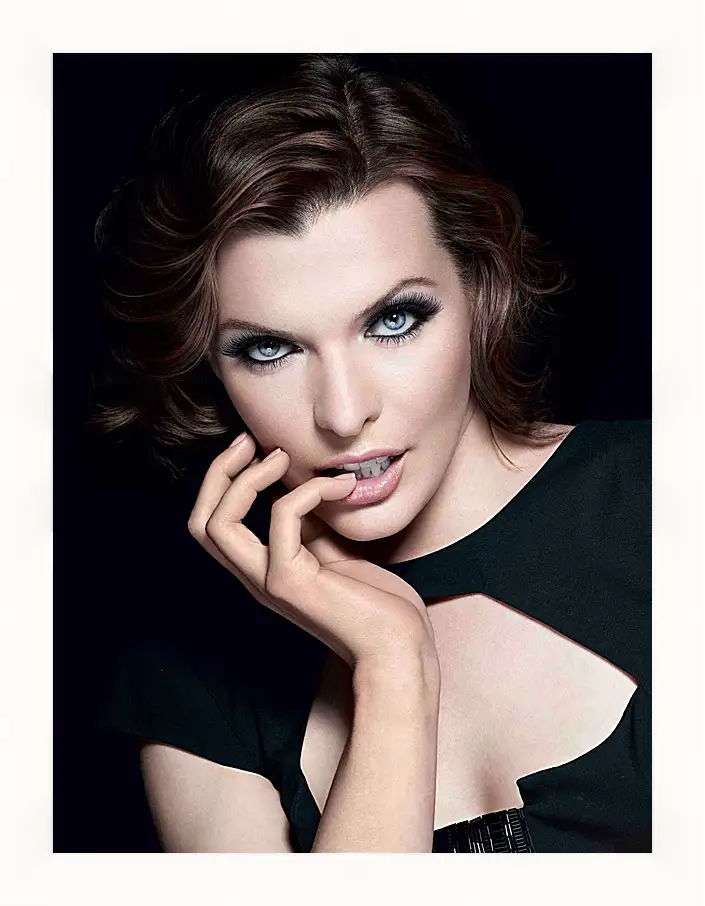 Картина в раме - Милла Йовович. Milla Jovovich