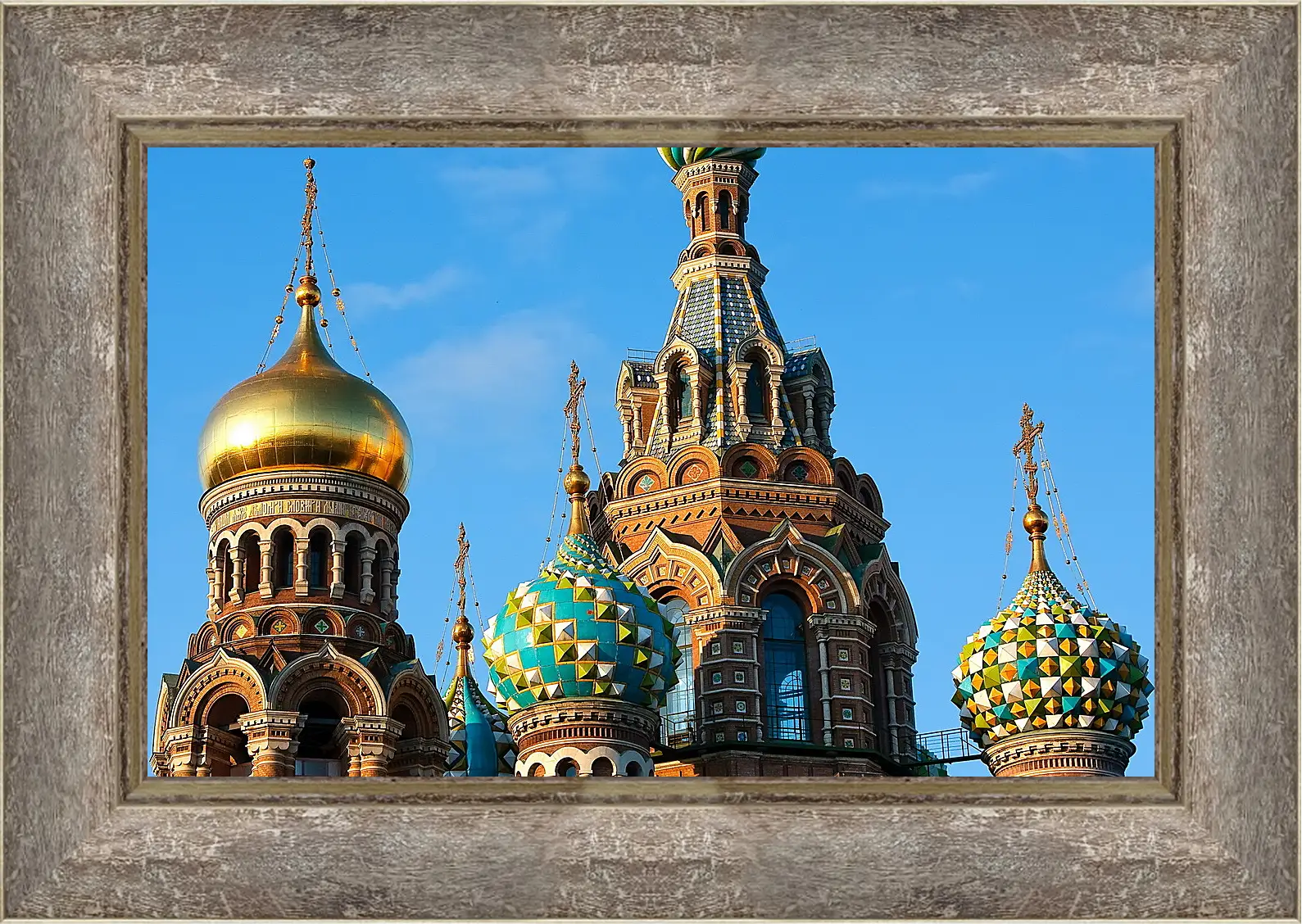 Картина в раме - Город