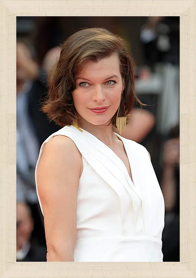 Картина в раме - Милла Йовович. Milla Jovovich