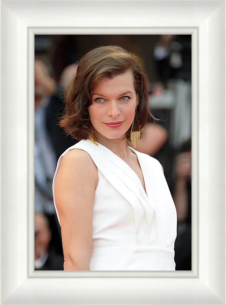 Картина в раме - Милла Йовович. Milla Jovovich