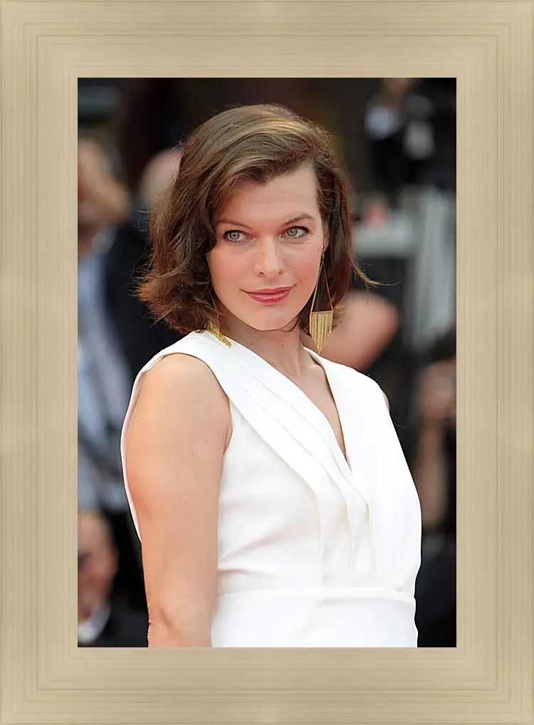 Картина в раме - Милла Йовович. Milla Jovovich