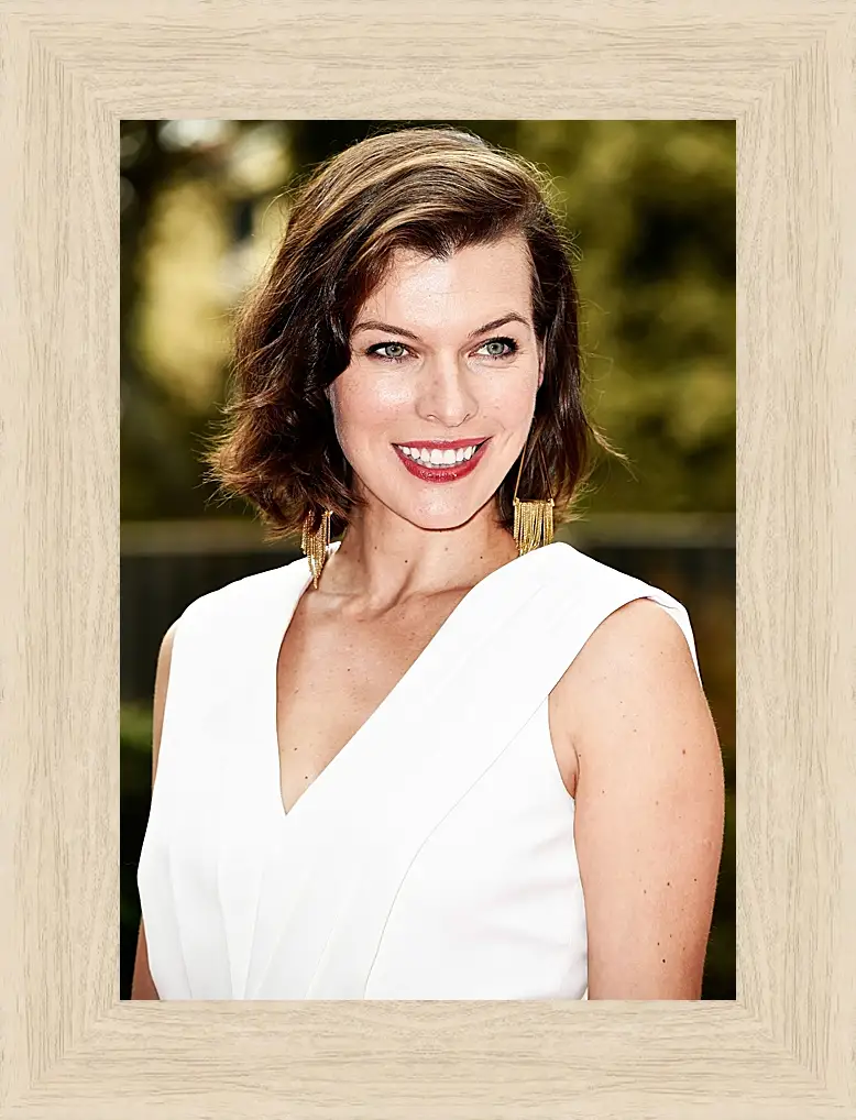 Картина в раме - Милла Йовович. Milla Jovovich