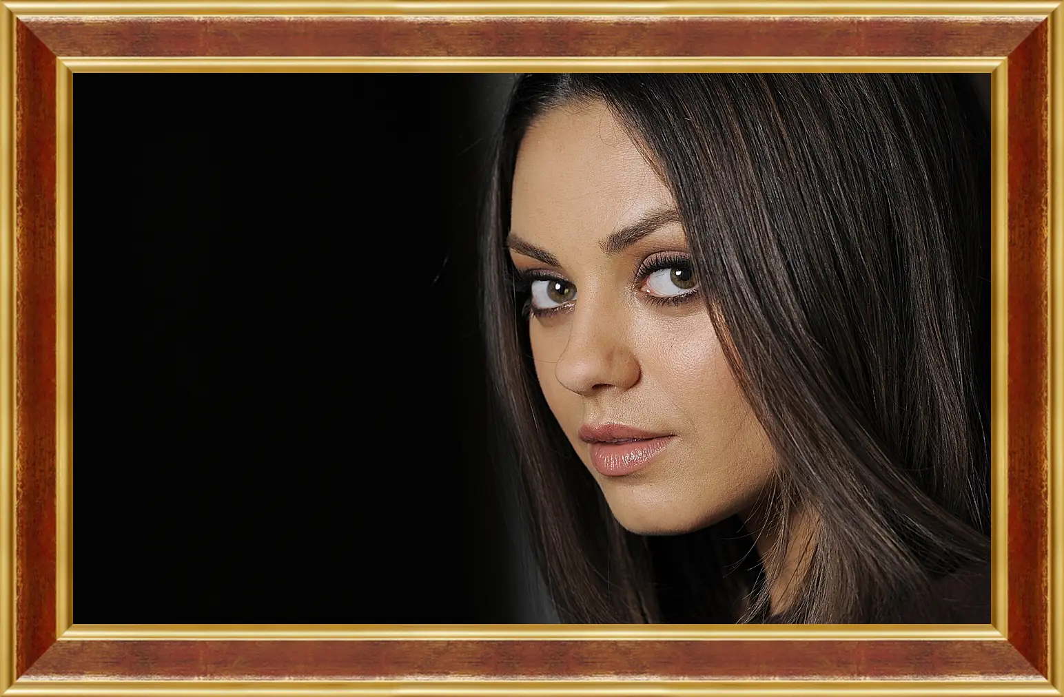 Картина в раме - Мила Кунис. Mila Kunis