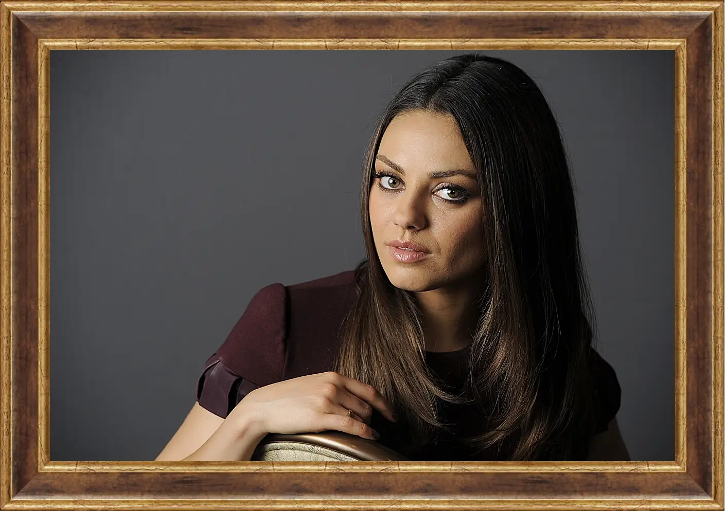 Картина в раме - Мила Кунис. Mila Kunis