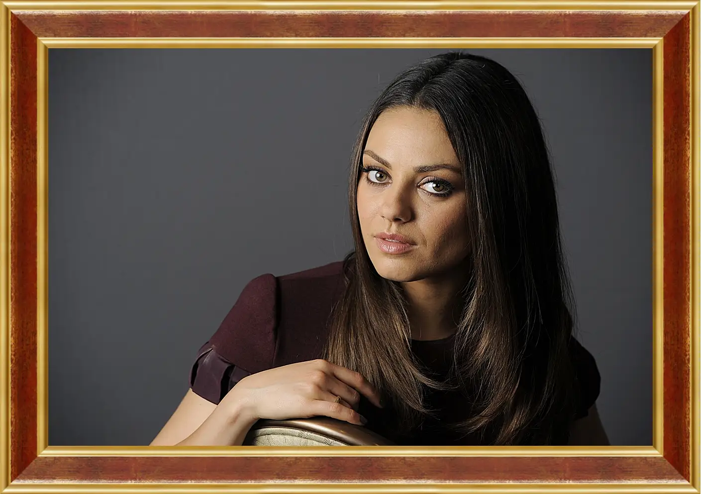 Картина в раме - Мила Кунис. Mila Kunis