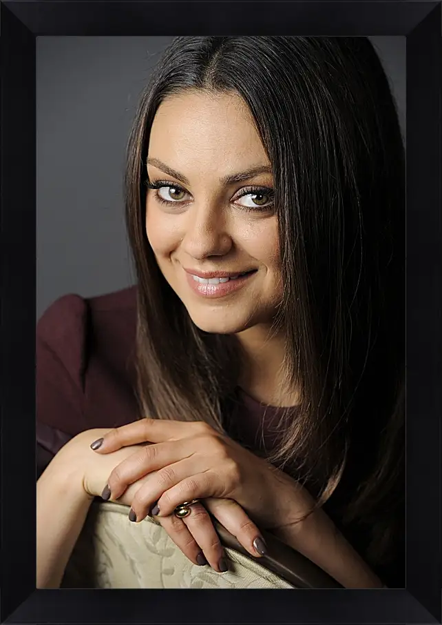 Картина в раме - Мила Кунис. Mila Kunis