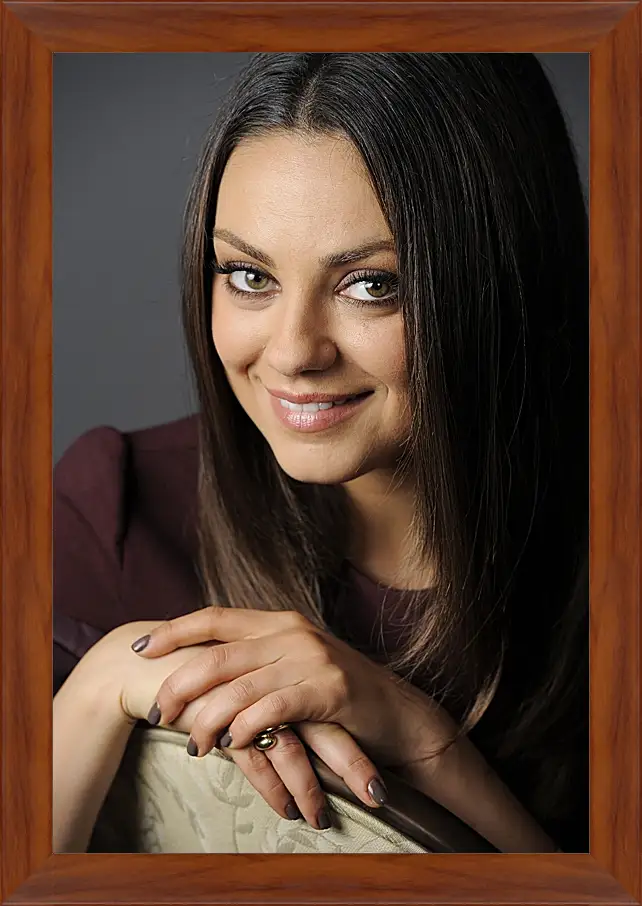 Картина в раме - Мила Кунис. Mila Kunis