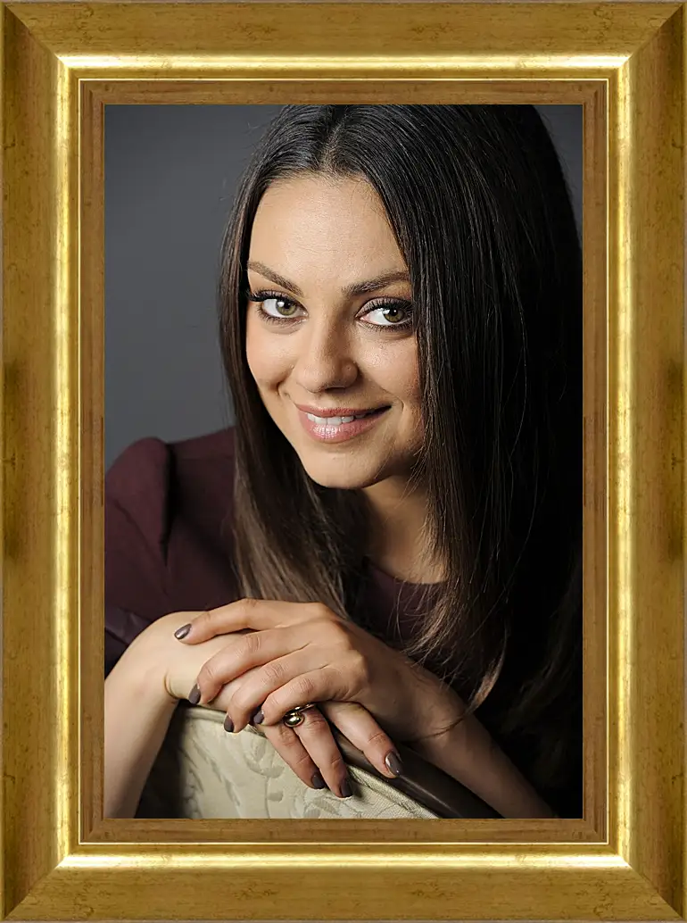 Картина в раме - Мила Кунис. Mila Kunis