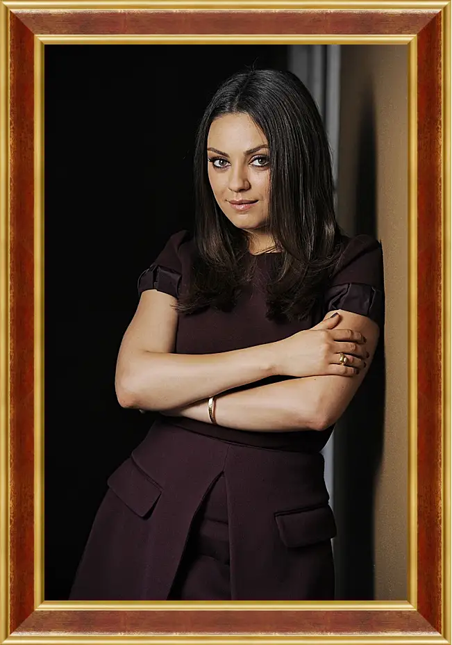 Картина в раме - Мила Кунис. Mila Kunis