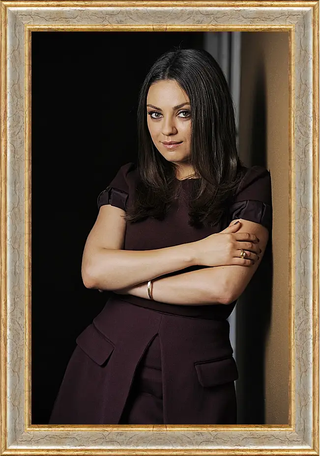 Картина в раме - Мила Кунис. Mila Kunis