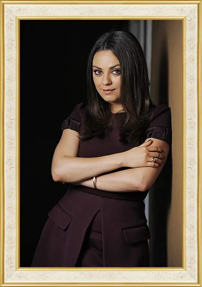 Картина в раме - Мила Кунис. Mila Kunis