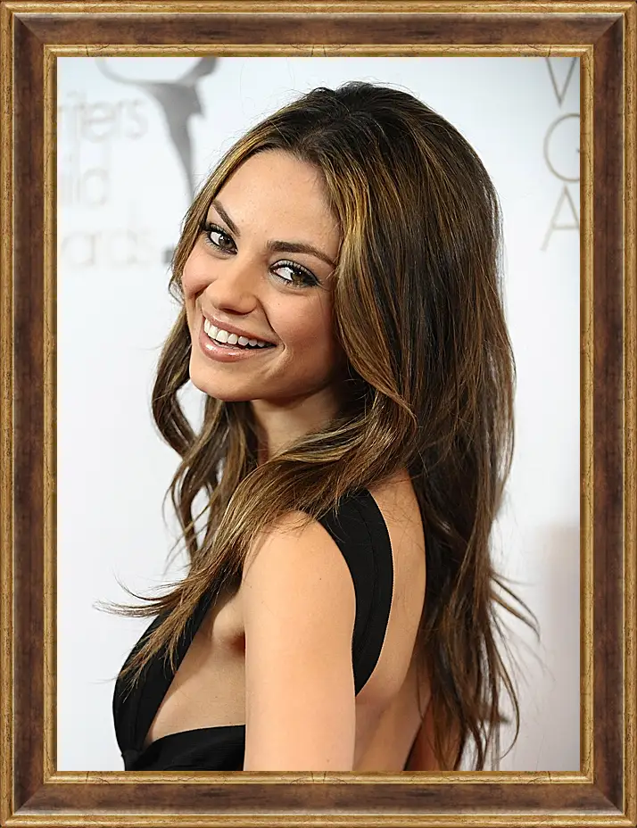 Картина в раме - Мила Кунис. Mila Kunis